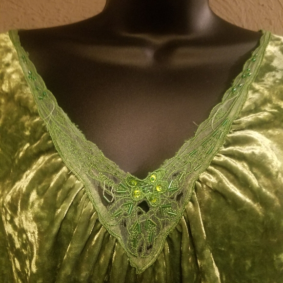 Top - Picture 4 of 4